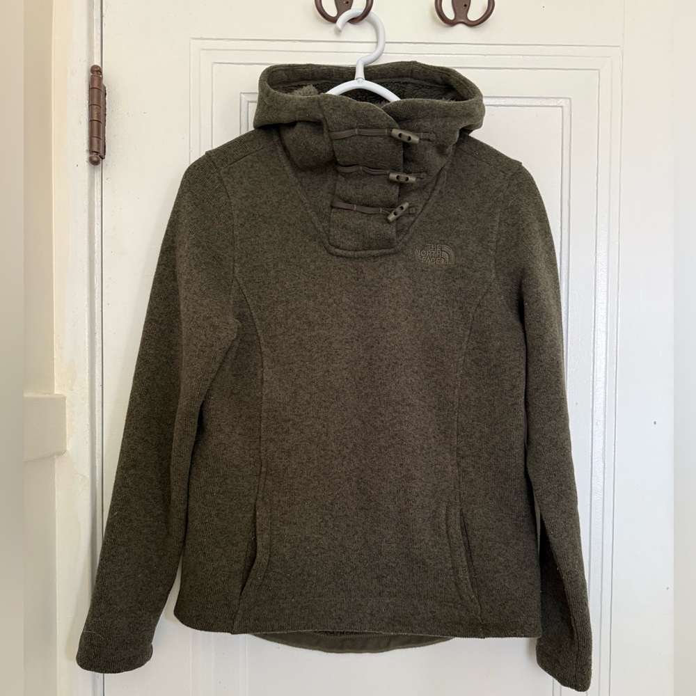 The North Face Crescent Hooded Pullover in Pine Green - Sz S